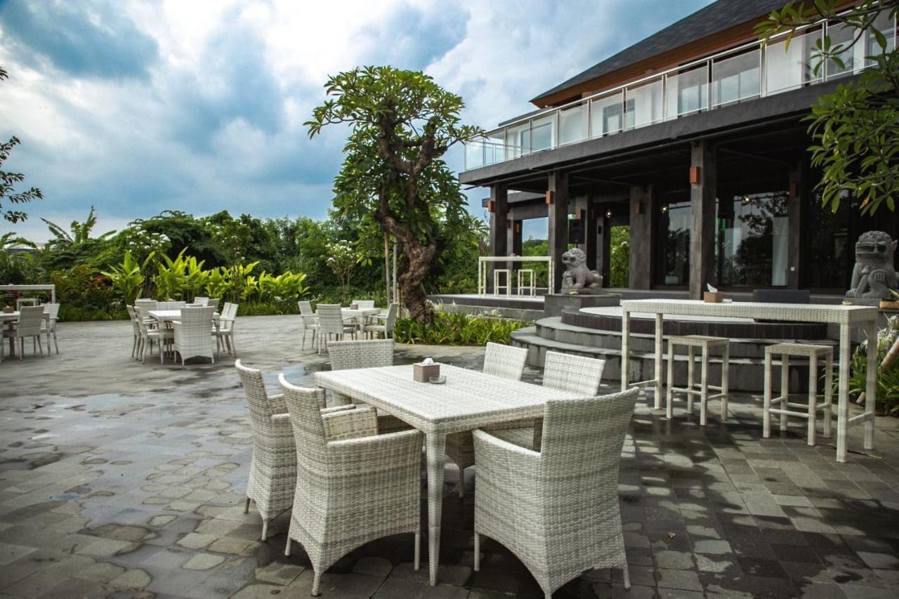 Kori Maharani Villas & Resort เกอรามัส ภายนอก รูปภาพ